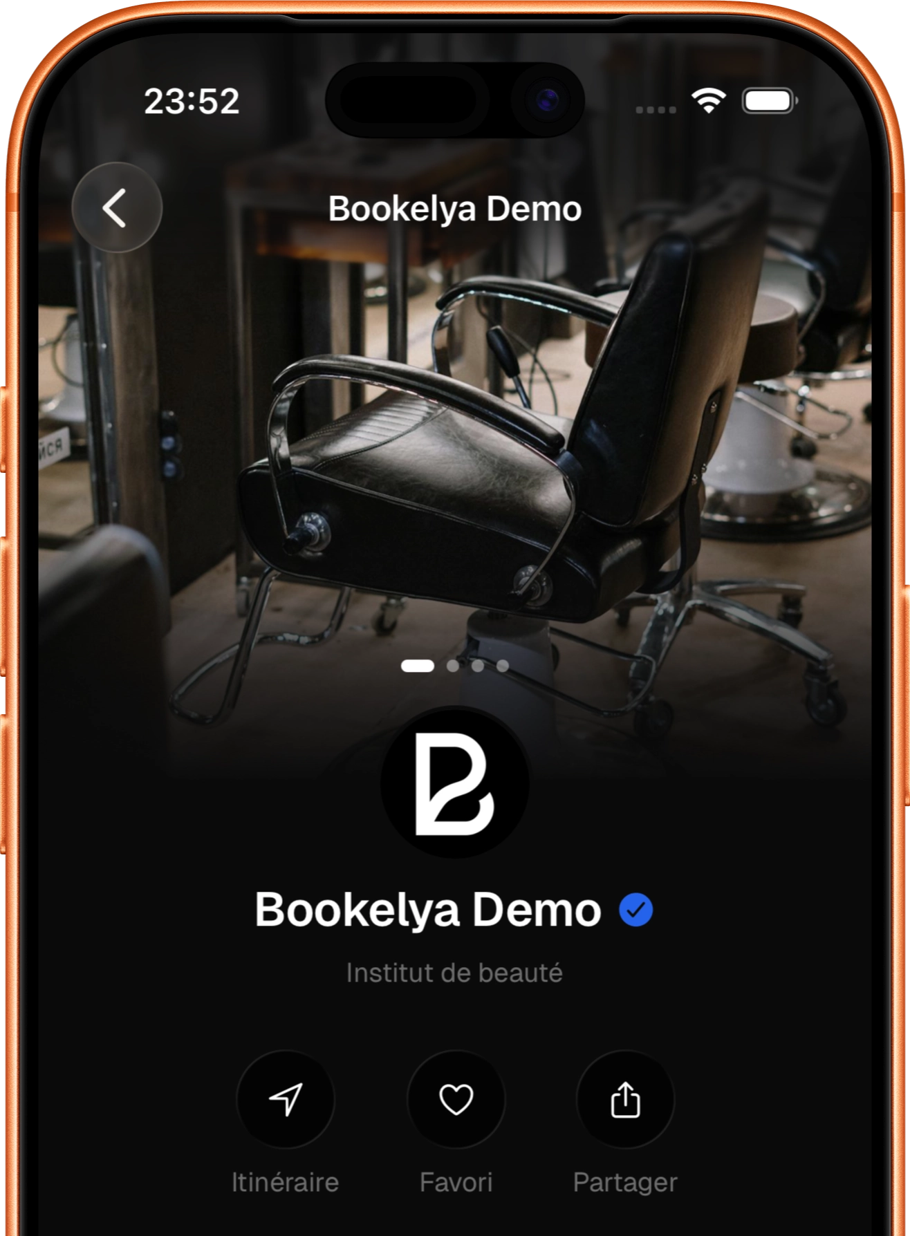 Voorbeeld van de Bookelya mobiele app &mdash; pagina van een schoonheidssalon